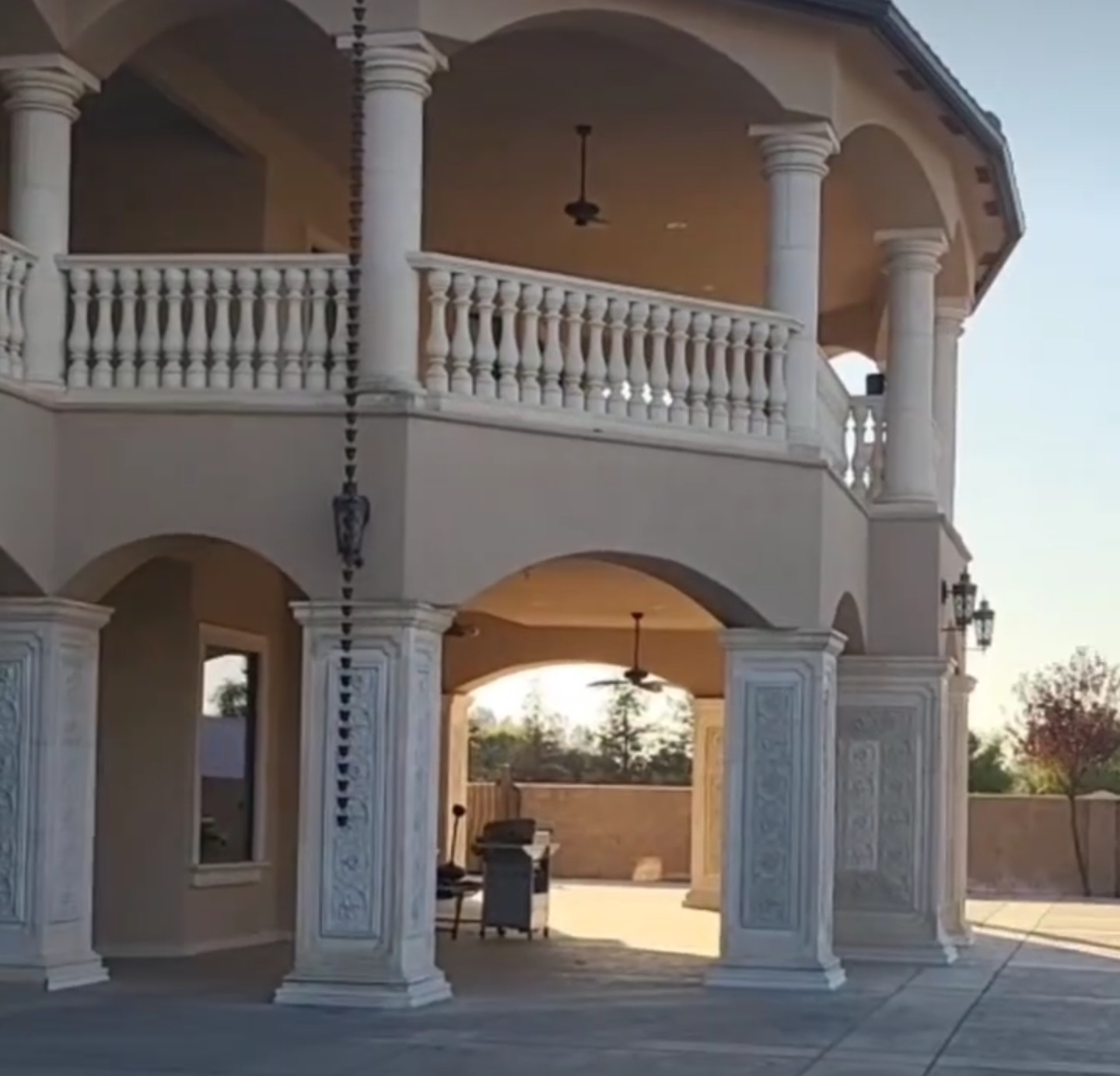 Architectural precast columns, arches, and balcony balustrades installed by Lions Precast on luxury home in Fresno California